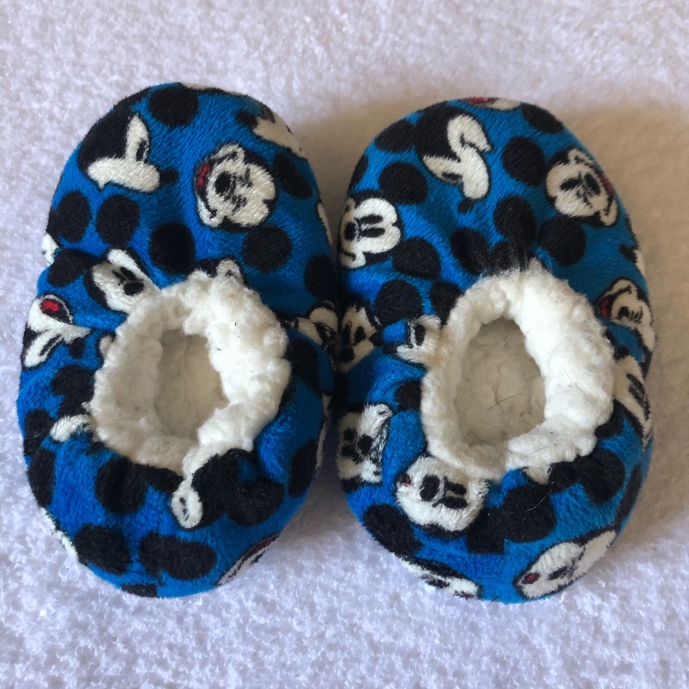 💗 Mickey Mouse Slippers